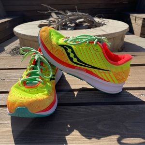 Saucony Ride 13 Womens Running Walking Shoes Yellow Athletics Sneakers Size 10